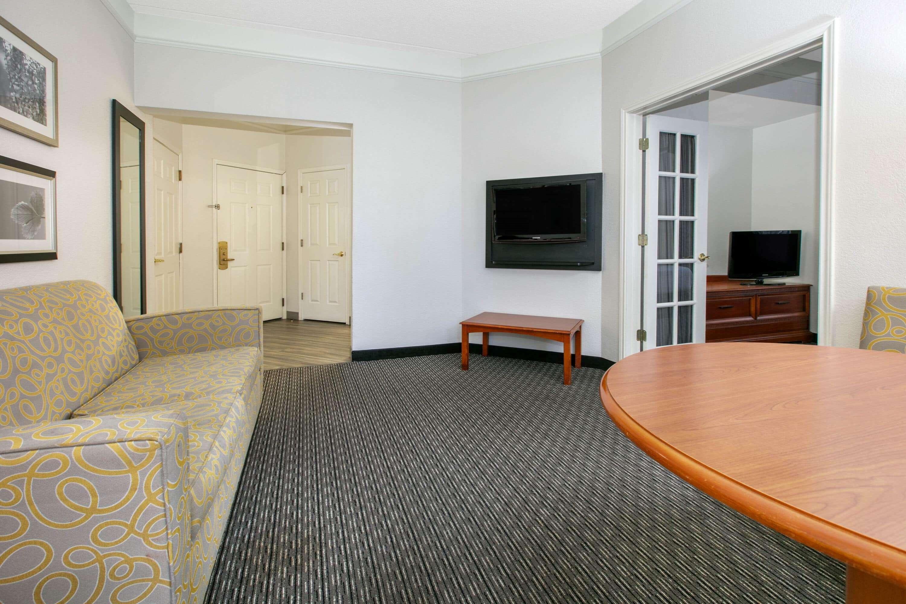 La Quinta By Wyndham Dallas North Central Exterior photo