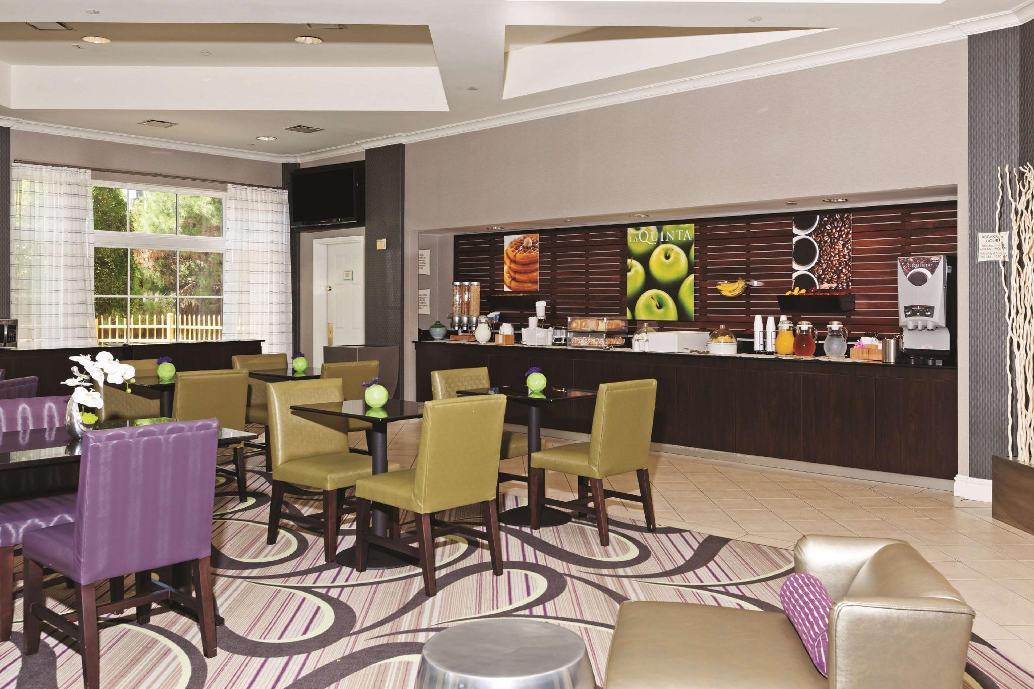 La Quinta By Wyndham Dallas North Central Exterior photo